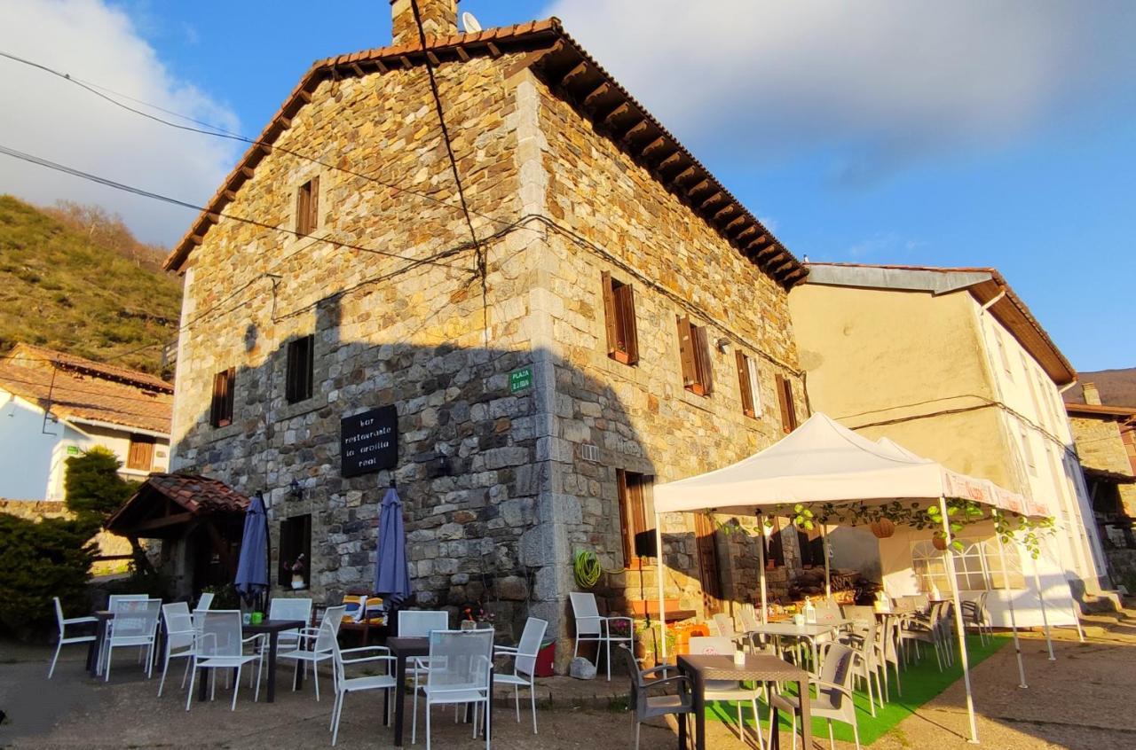 Refugio La Ardilla Real Hostel Posada De Valdeon Bagian luar foto